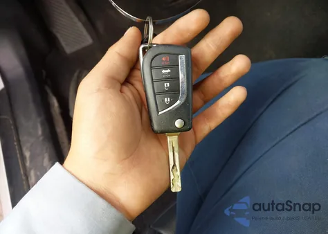 2021 Toyota Camry Se из США, поврежденный, VIN 4T1G11AKXMU552956